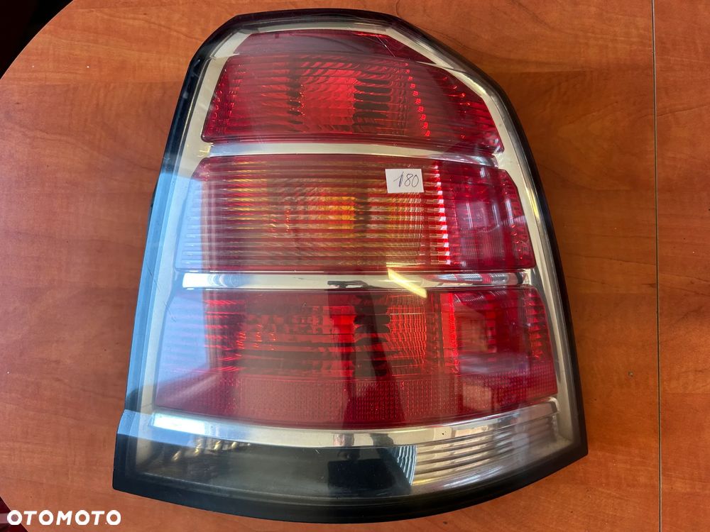 OPEL ZAFIRA II B PRZED LIFT LAMPA PRAWY TYŁ 24451843R - 1