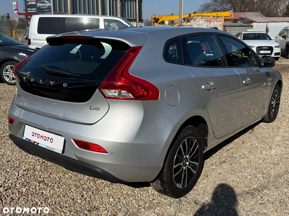 Volvo V40 D2 Kinetic - 12