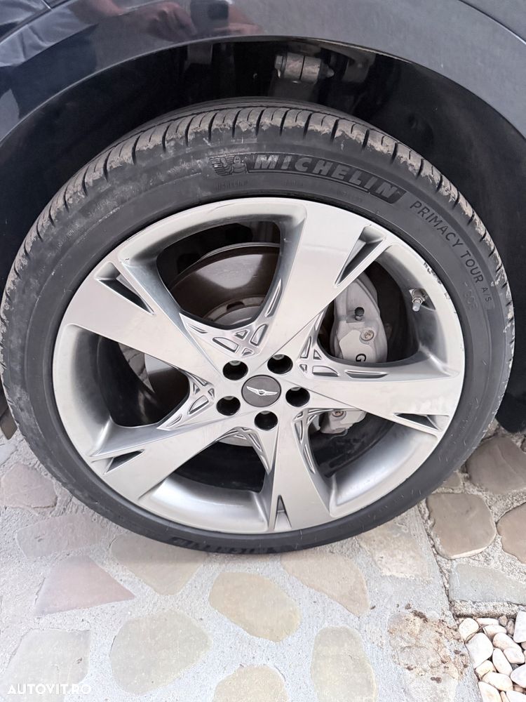Hyundai Genesis - 22