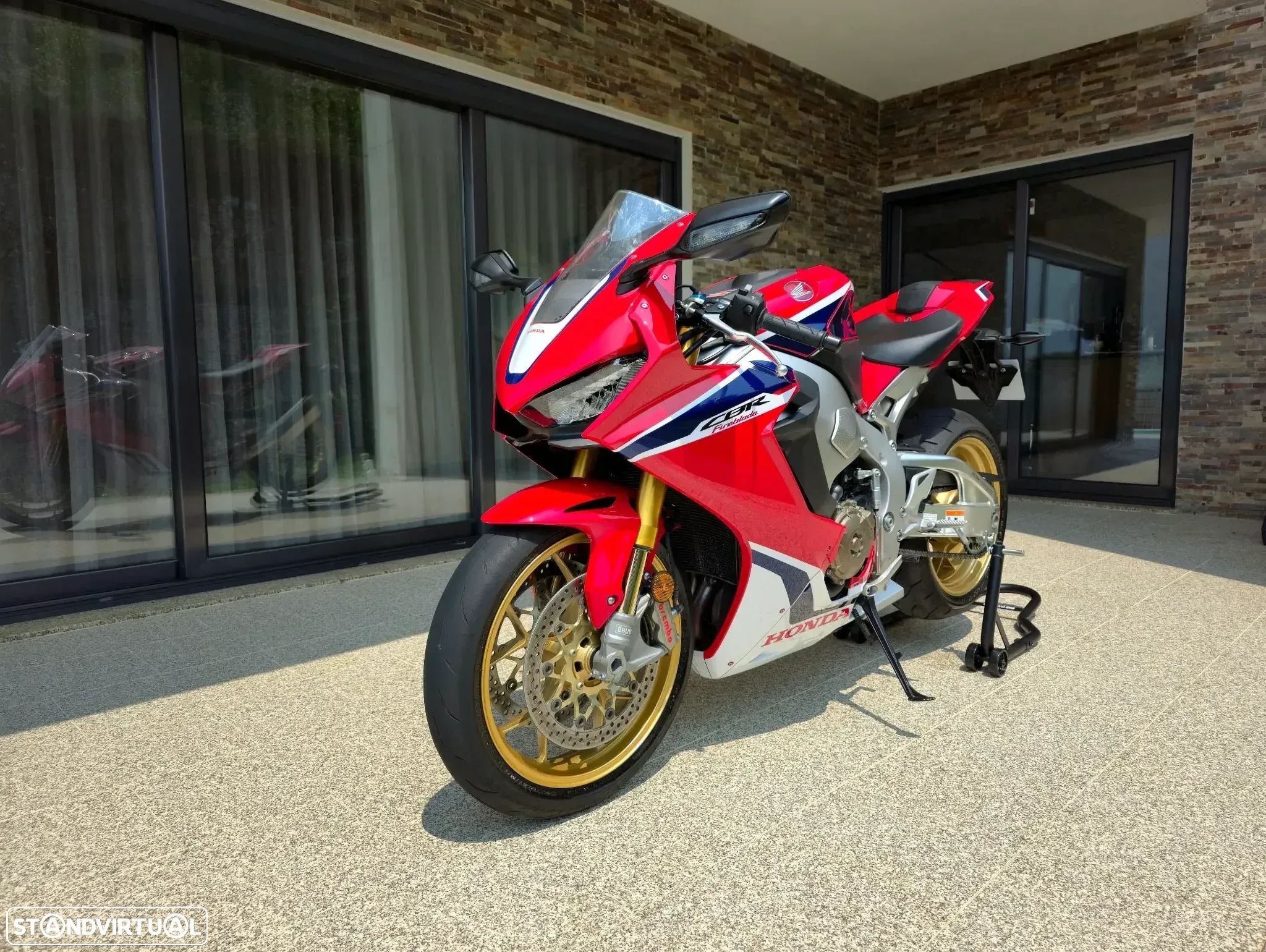 Honda CBR 1000RR Fireblade SP - 1