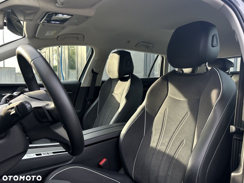 Volkswagen Passat - 14