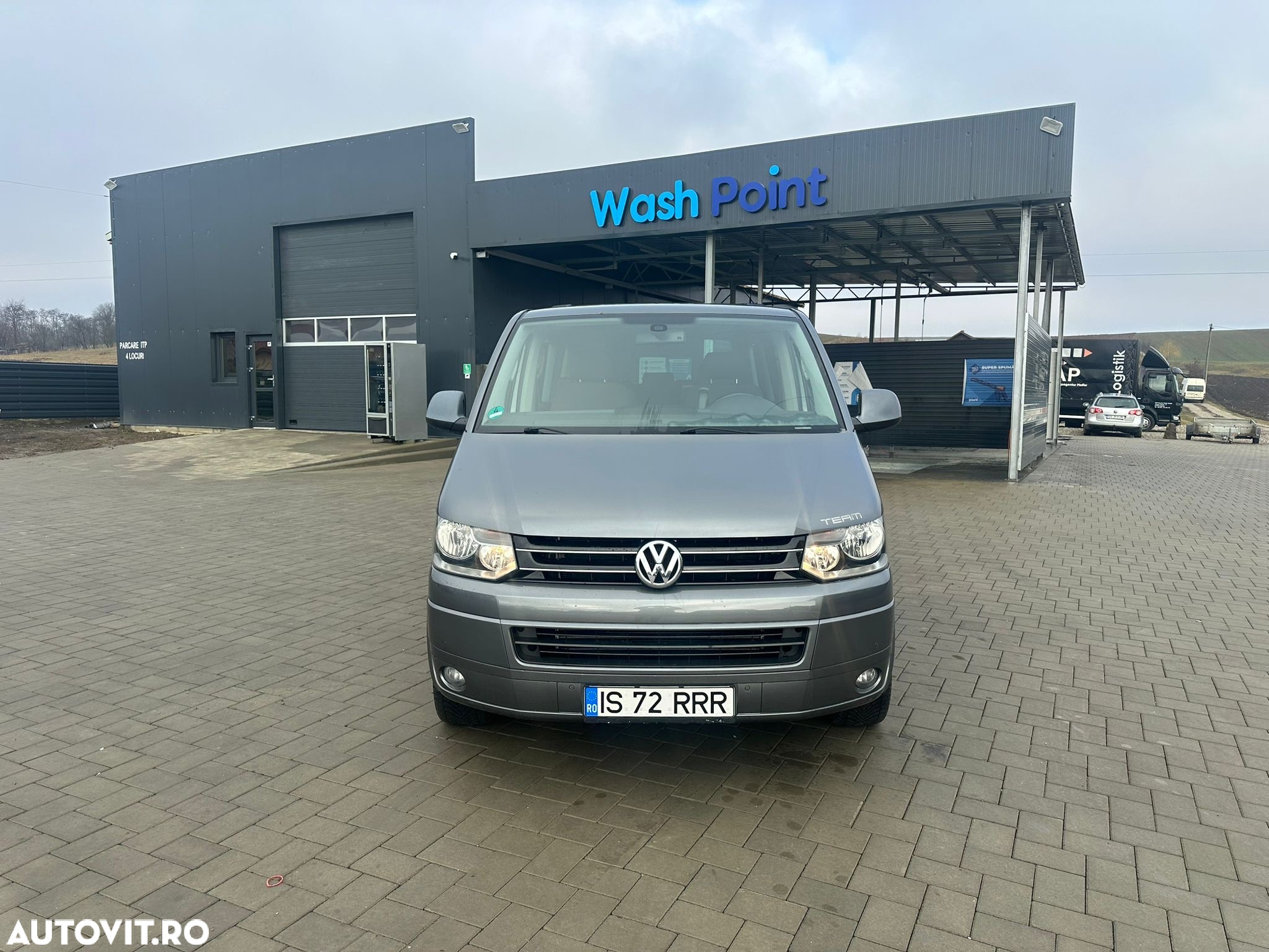 Volkswagen Multivan - 3