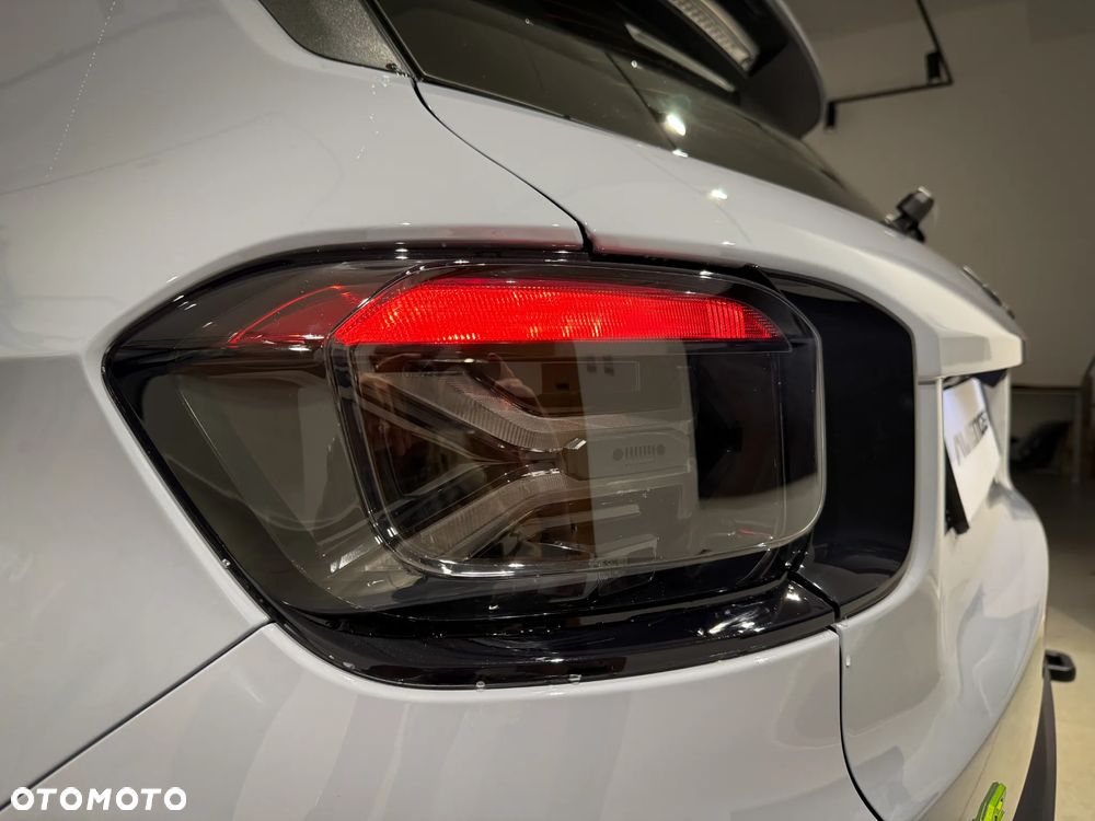 Jeep Avenger 1.2 T3 mHEV Upland 4xe eDCT6 - 11