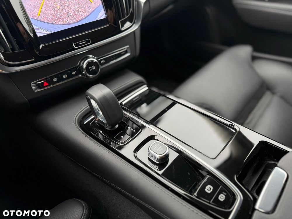 Volvo V90 T6 Recharge AWD Plus Dark - 24