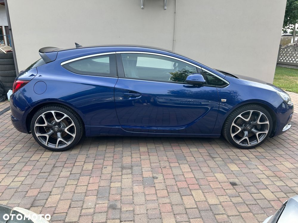 Opel Astra OPC - 4