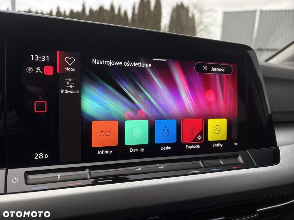 Volkswagen Golf 2.0 TDI Life - 25