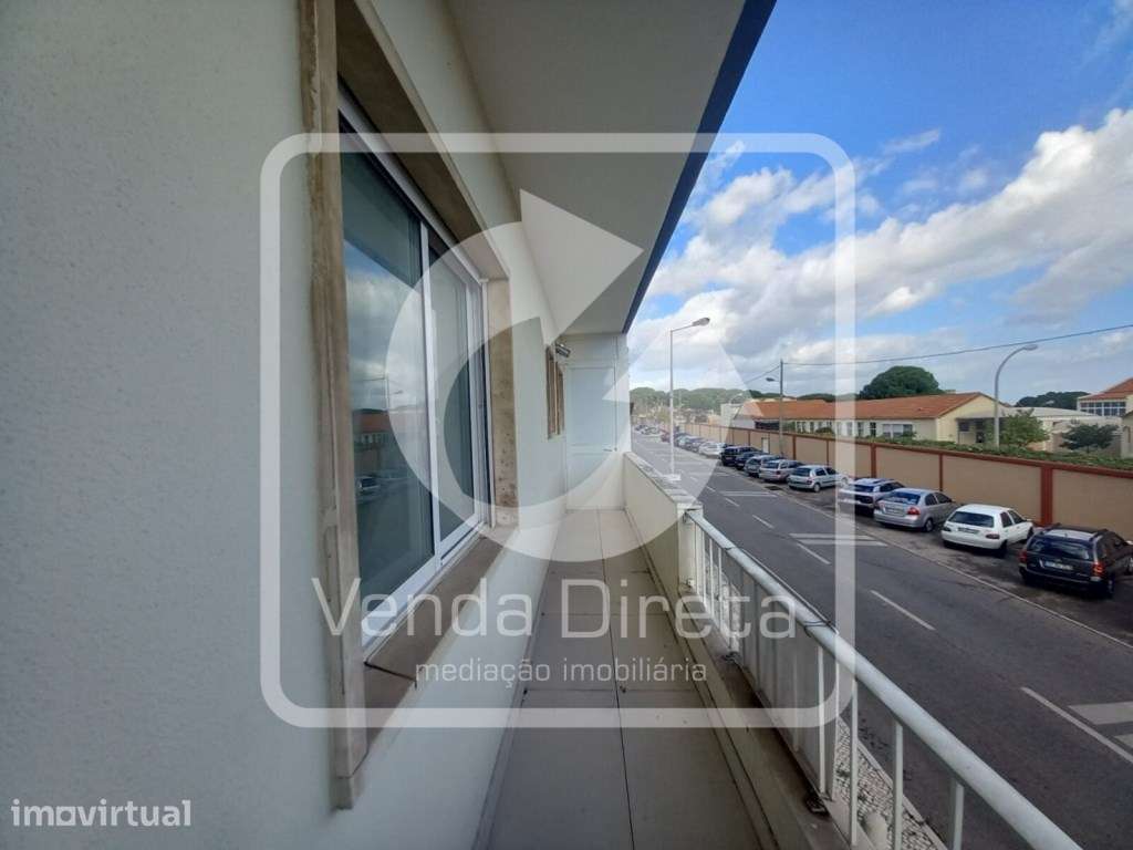 Apartamento T4 remodelado no Laranjeiro - Grande imagem: 2/30