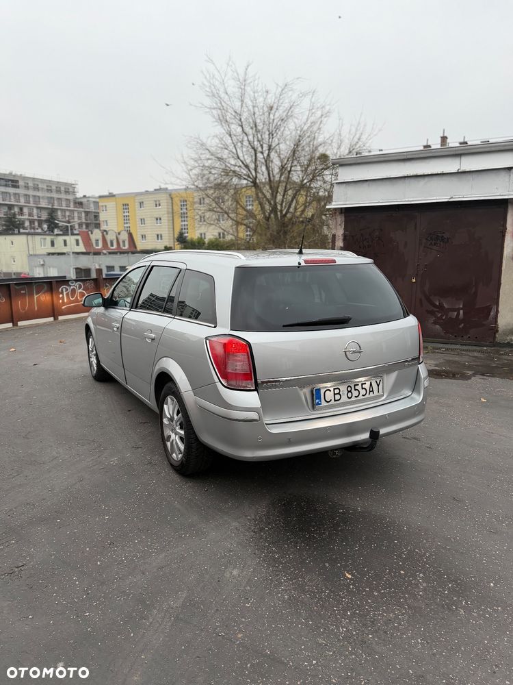Opel Astra 2009 photo 5