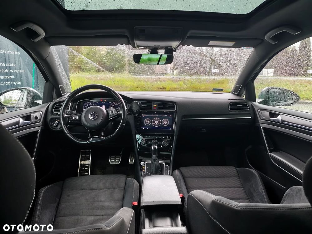 Volkswagen Golf - 12