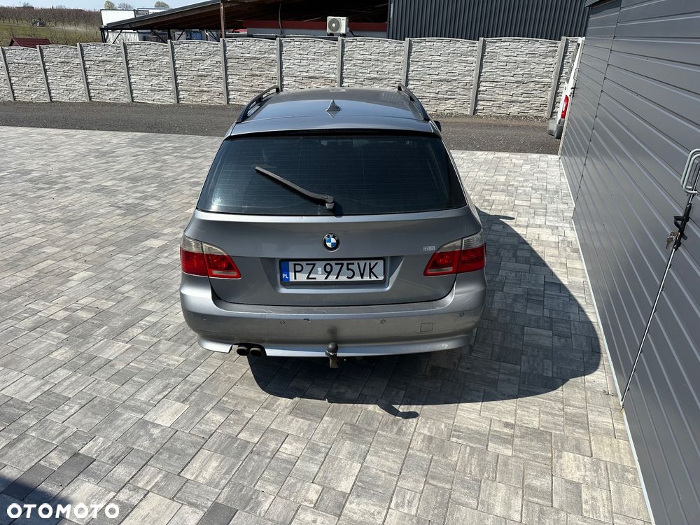 BMW Seria 5 525d - 5