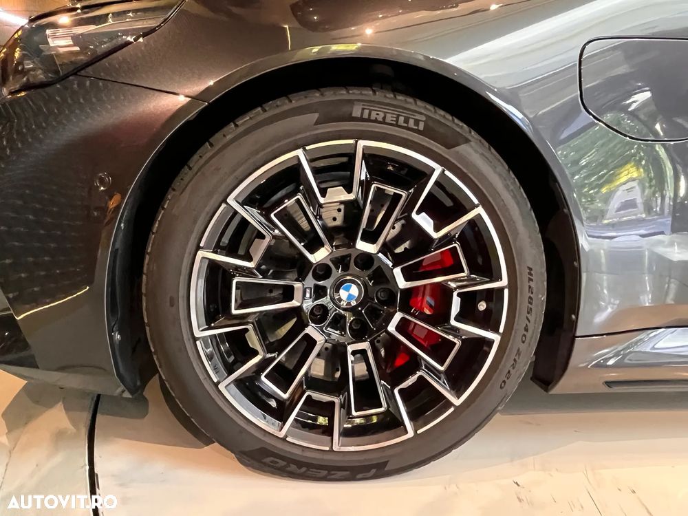 BMW M5 xDrive AT PHEV - 10