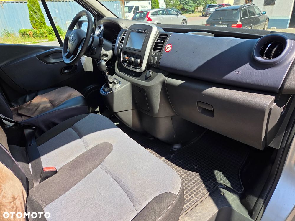 Opel Vivaro L2H1 2,9t Edition Premium - 10