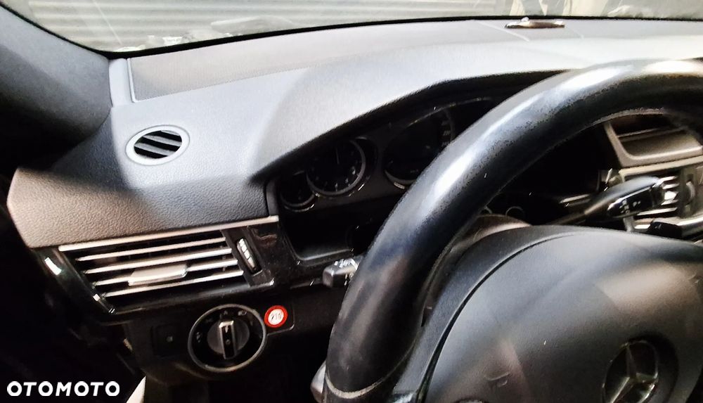 MERCEDES E-KLASA W212 DESKA KONSOLA AIRBAKI KOMPLET PASY KOMBI 2009-2016 ROK CENA ZA KOMPLET - 2