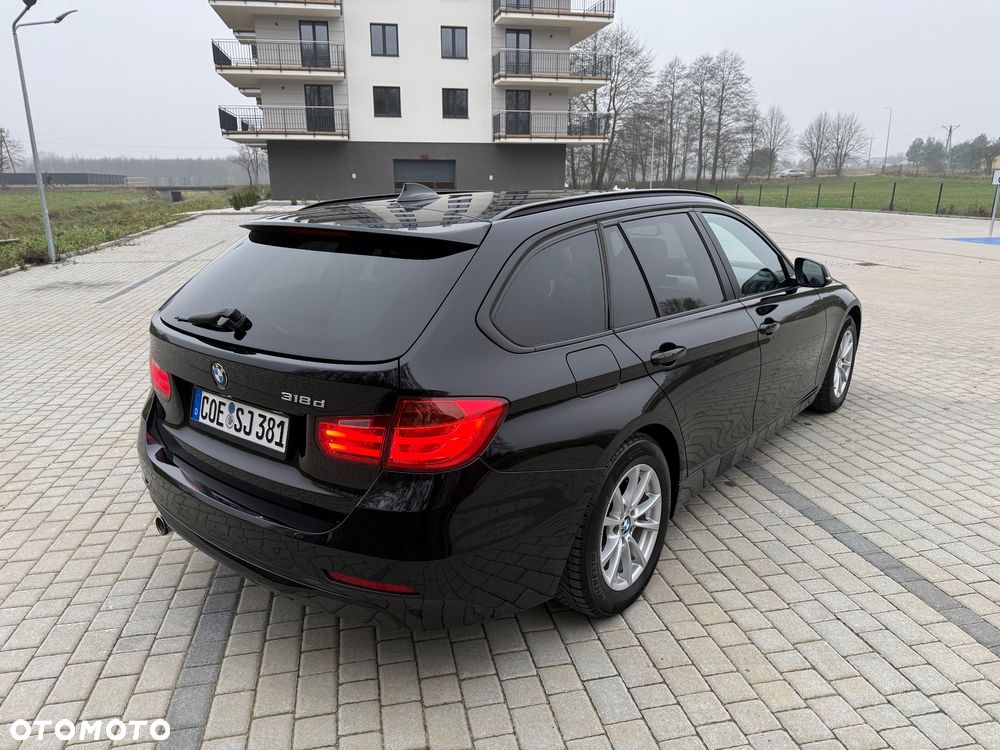 BMW Seria 3 318d - 5