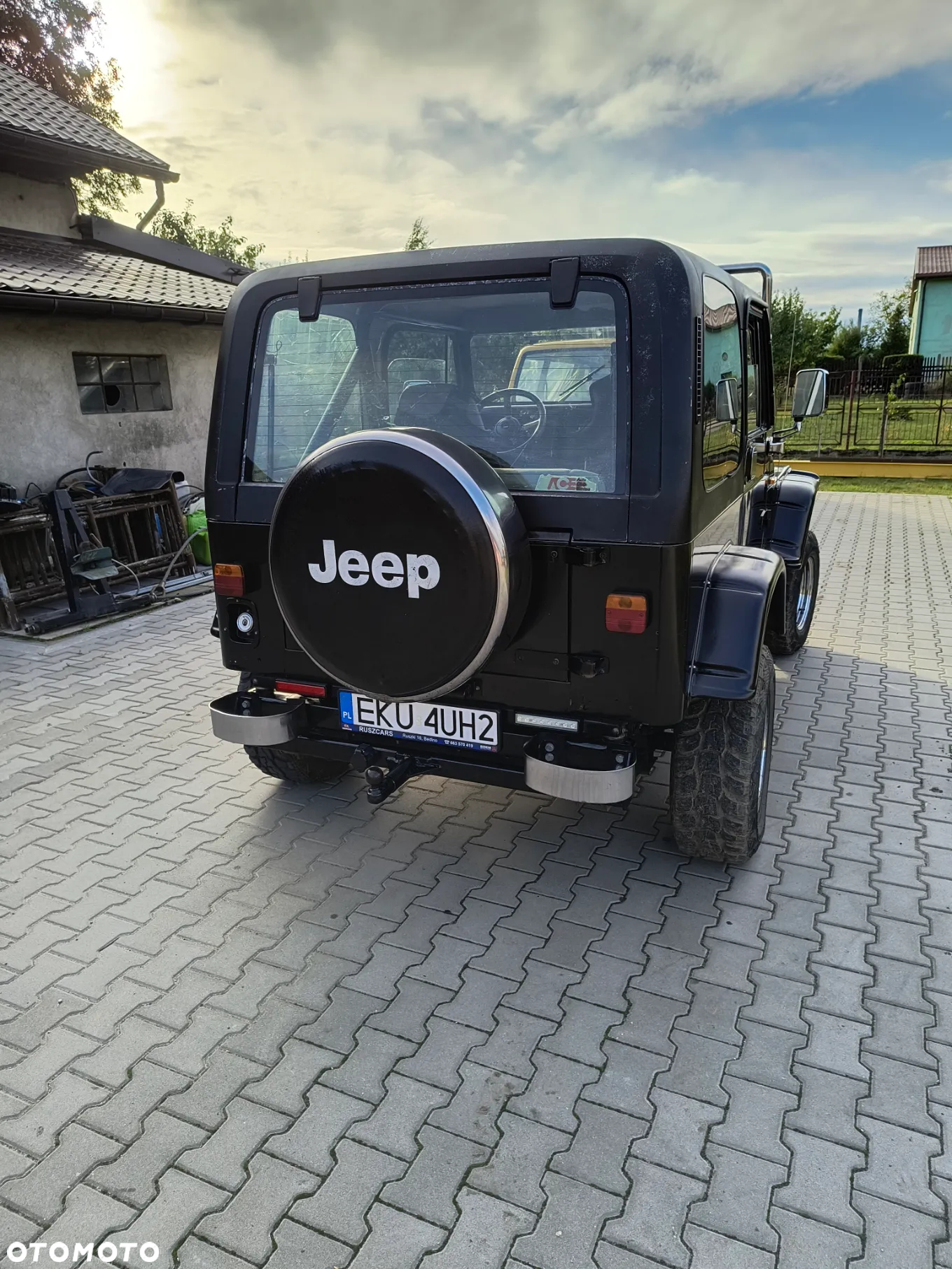 Jeep Wrangler 2.5L - 6