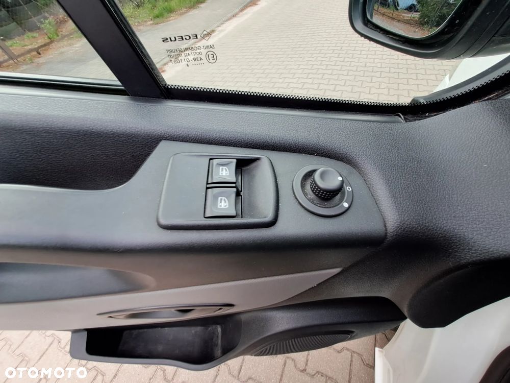 Renault Trafic - 14