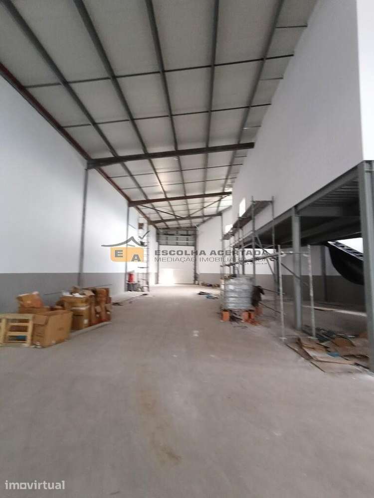Armazém industrial S. Tirso - Grande imagem: 3/8
