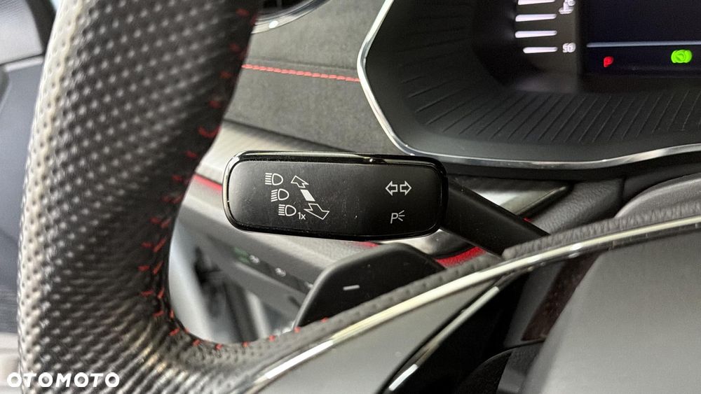 Skoda Octavia 2.0 TSI RS DSG - 31