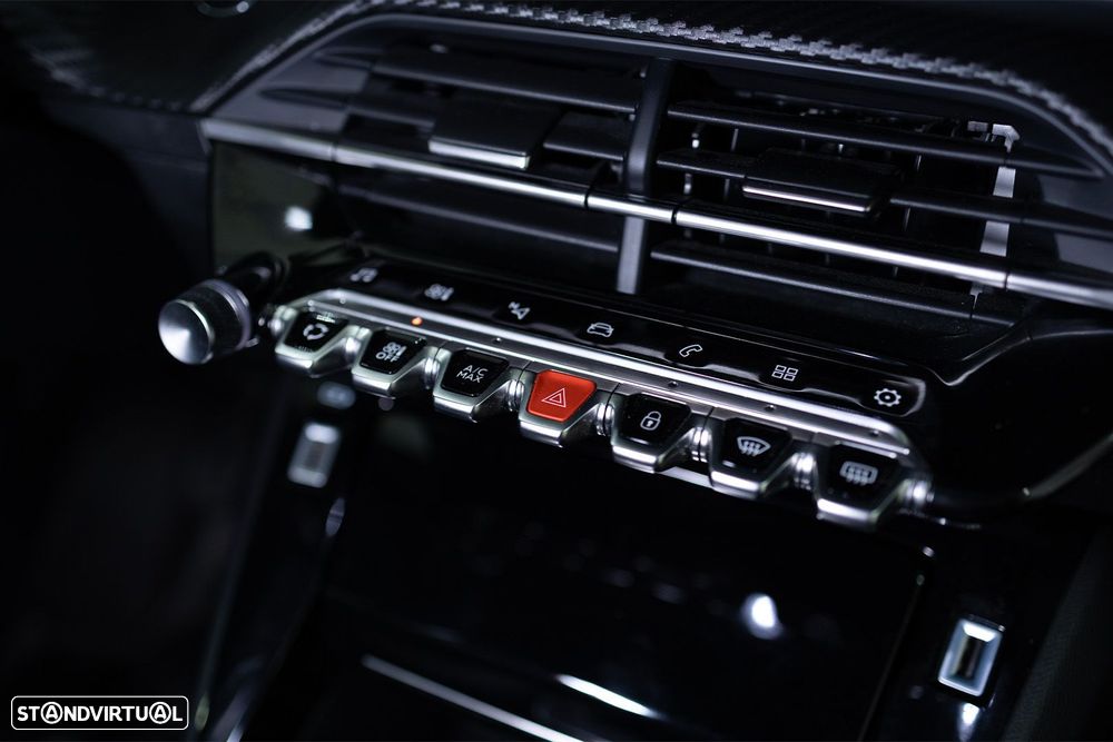 Peugeot 2008 1.2 PureTech Allure Pack - 27