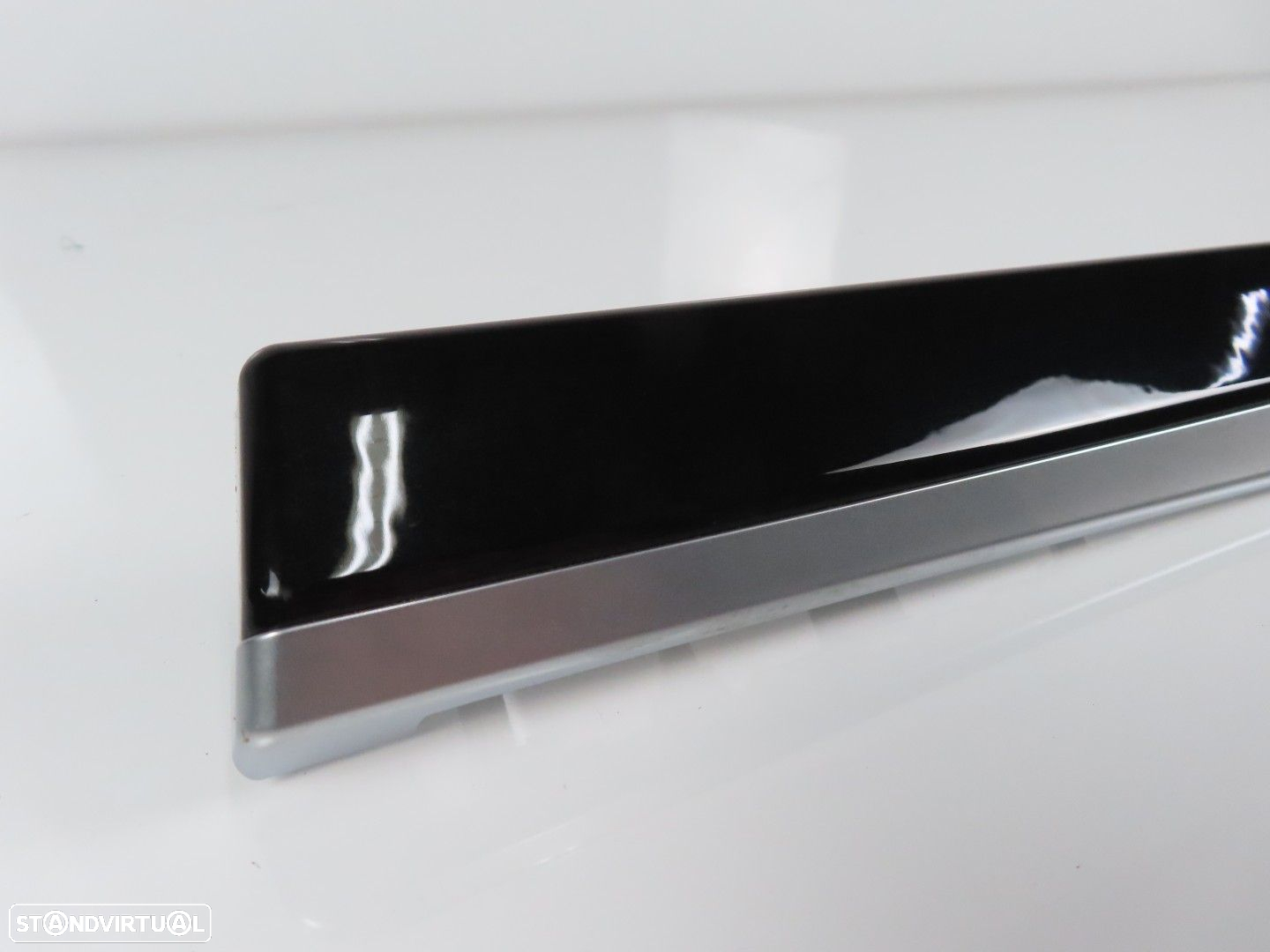 Friso da porta Preto Piano Direito/Trás Seminovo/ Original BMW 5 (F10)/BMW 5 Tou... - 2