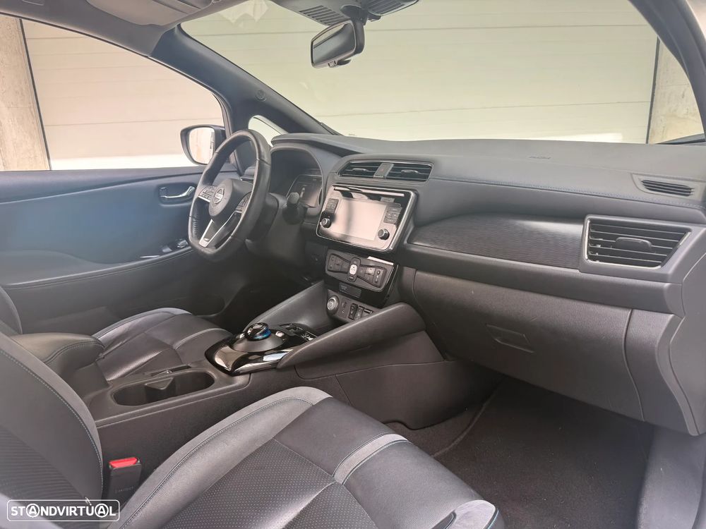 Nissan Leaf N-Connecta - 10