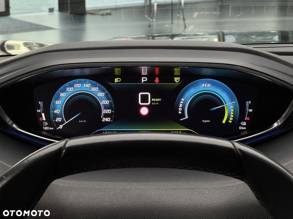 Peugeot 3008 1.6 PureTech Hybrid PHEV Allure S&S EAT8 - 18