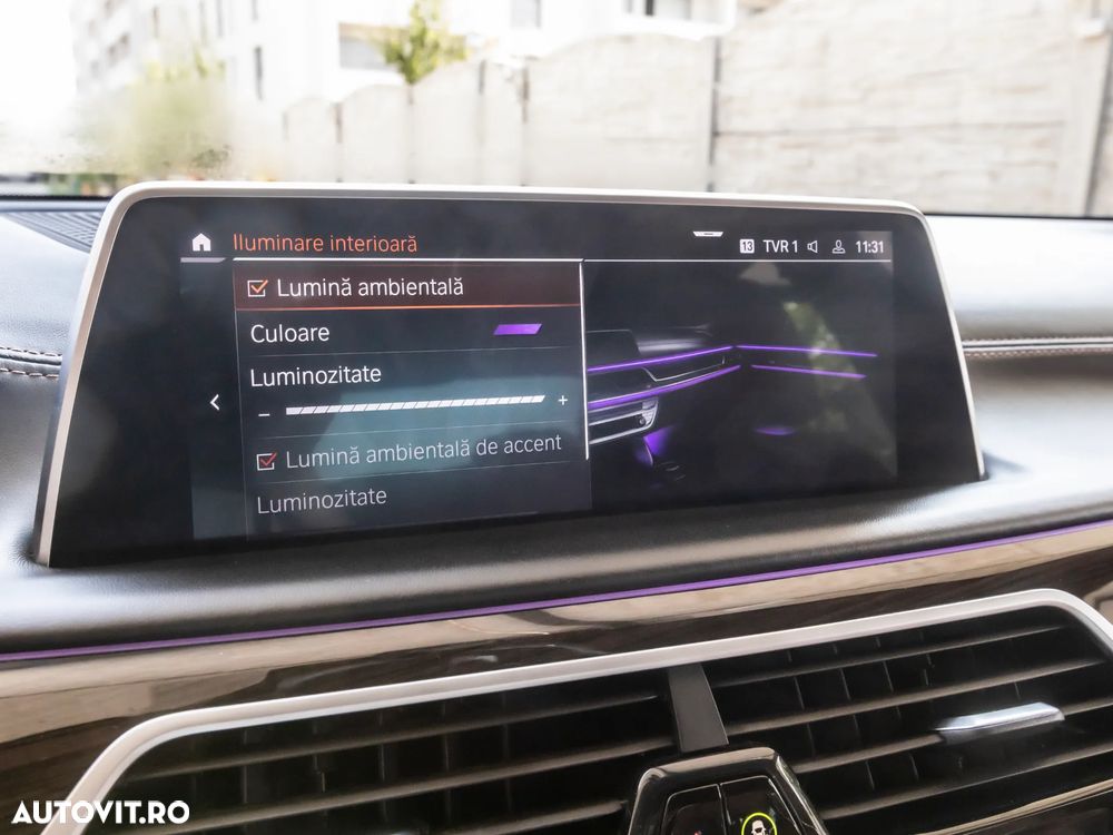 BMW Seria 7 740Ld xDrive - 32