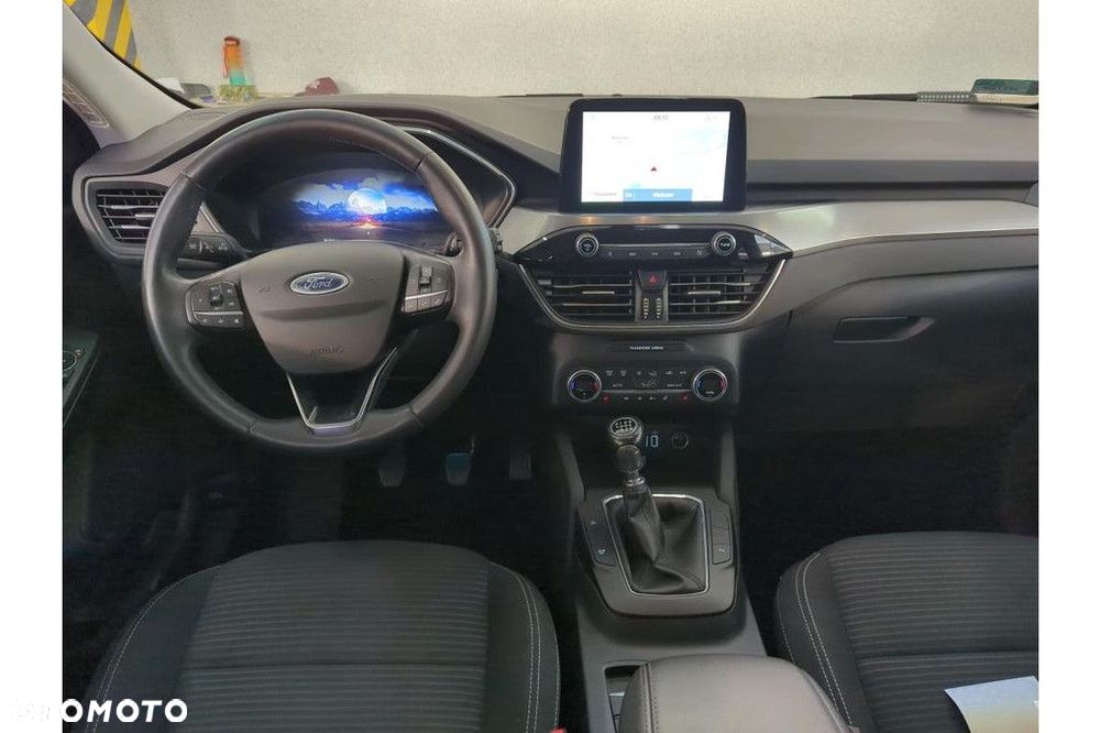 Ford Kuga - 9
