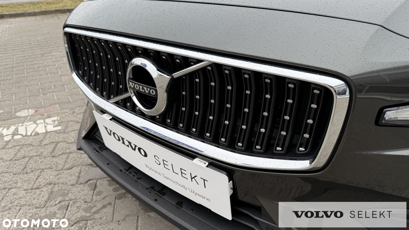 Volvo V60 Cross Country - 10