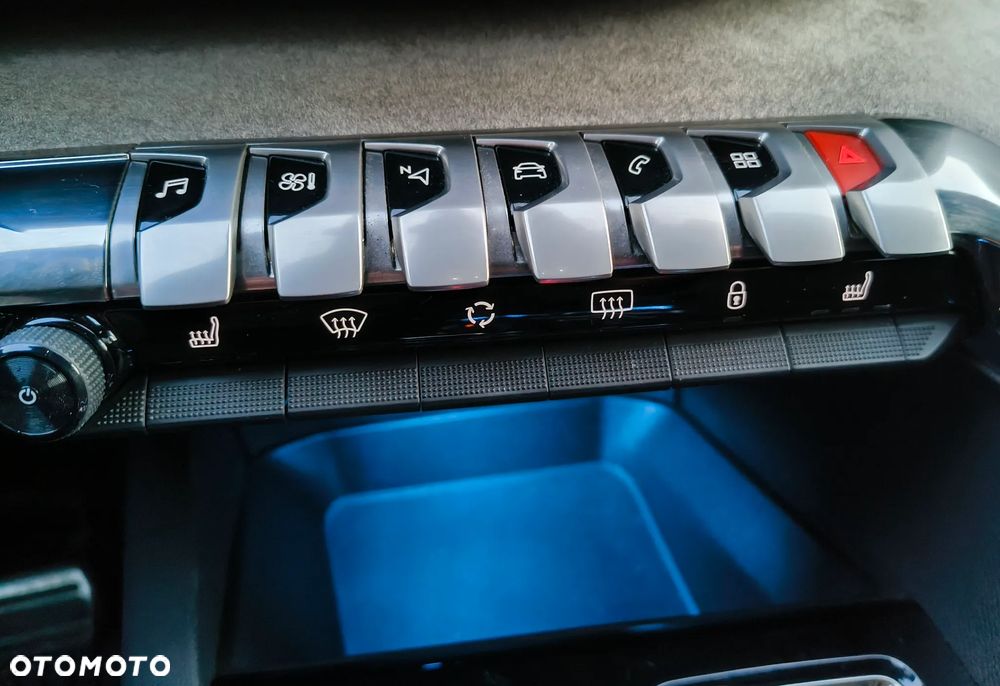 Peugeot 5008 PureTech 130 EAT8 Stop & Start GT - 38