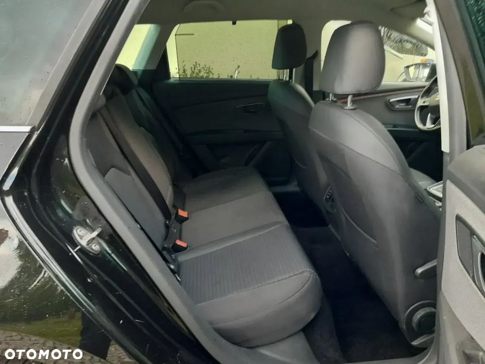 Seat Leon 2.0 TDI DPF DSG Xcellence - 32