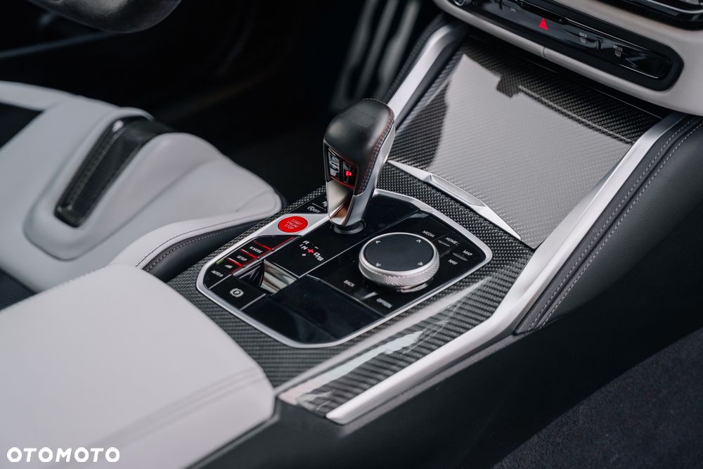 BMW M4 Competition M xDrive - 22