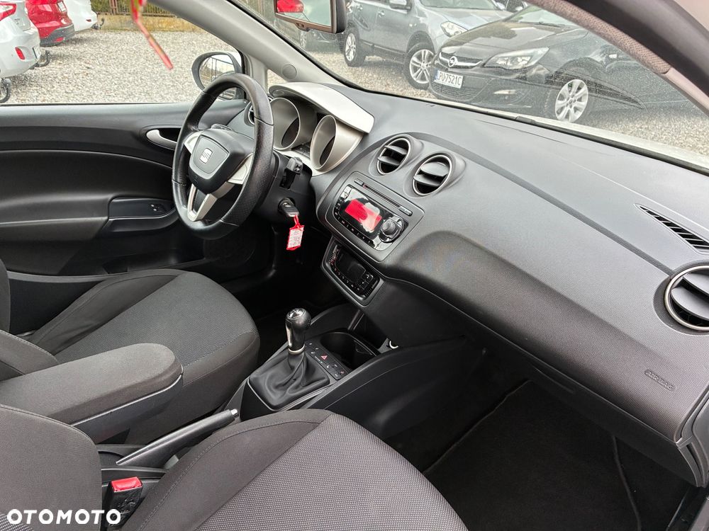 Seat Ibiza SC 1.6 16V Stylance - 11
