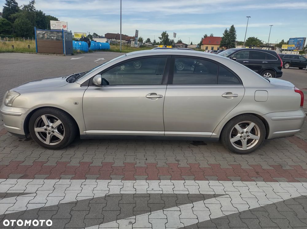 Toyota Avensis 1.8 VVT-i Sol - 7