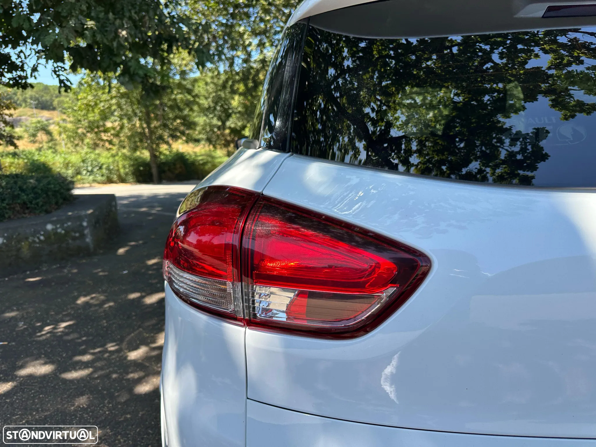 Renault Clio Sport Tourer 0.9 TCe Limited Edition - 18