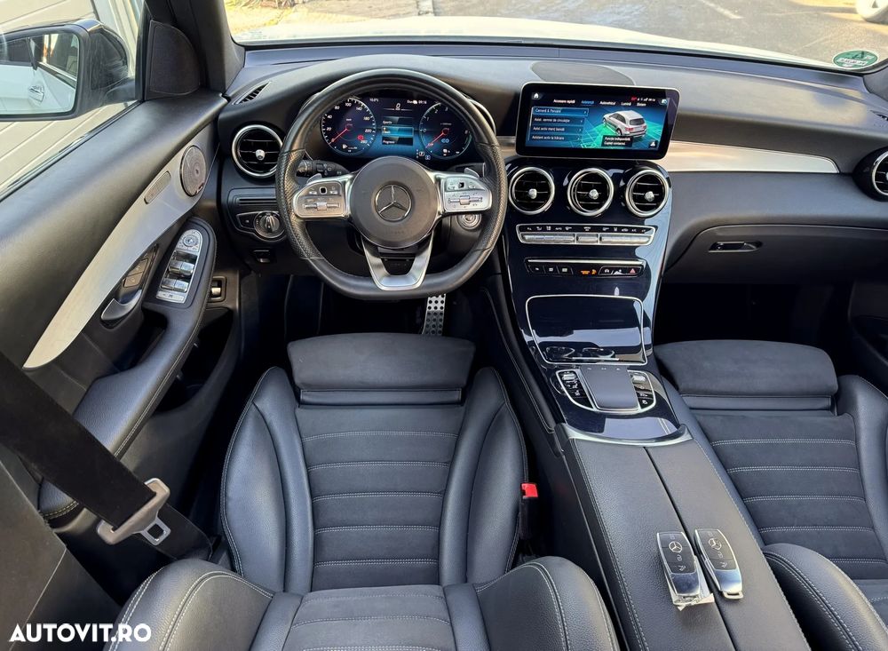 Mercedes-Benz GLC 300 de 4Matic 9G-TRONIC AMG Line Plus - 23