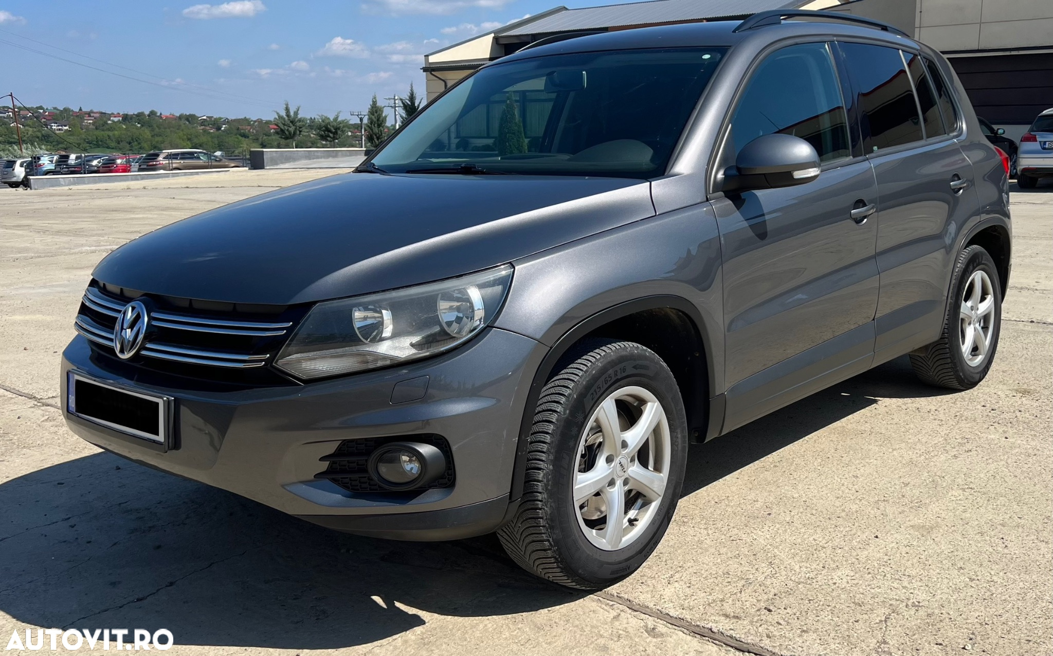 Volkswagen Tiguan 2.0 TDI 4Motion DSG Sport & Style - 31