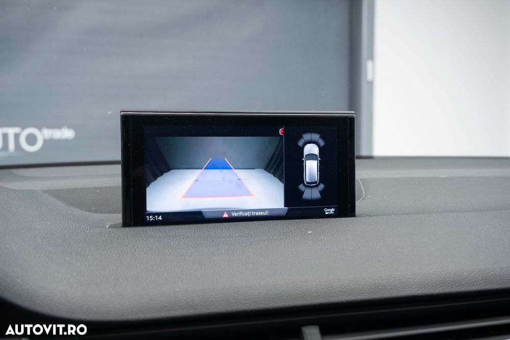 Audi Q7 ver-25t-awd-chequered-flag - 19