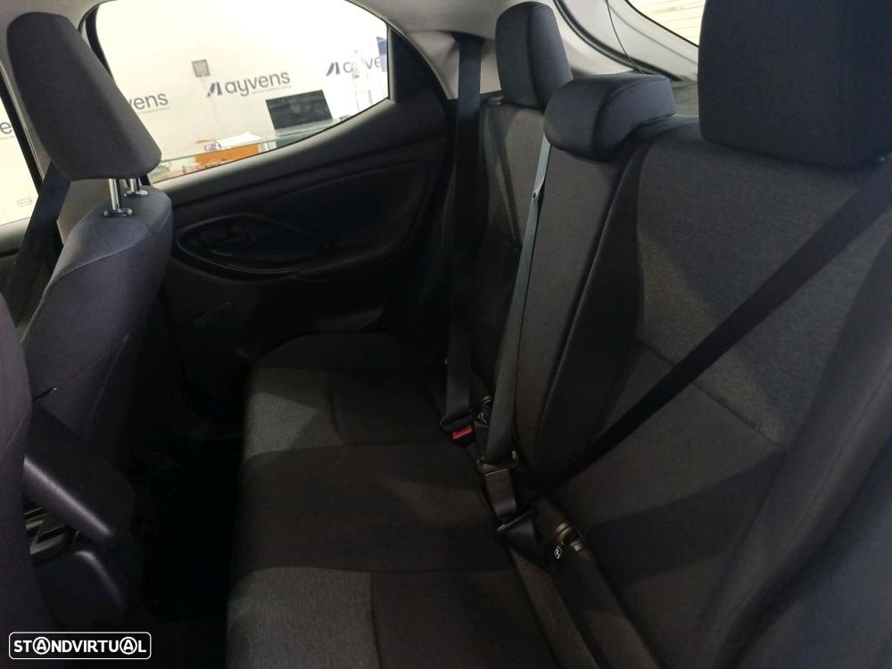 Toyota Yaris 1.5 HDF Comfort - 9