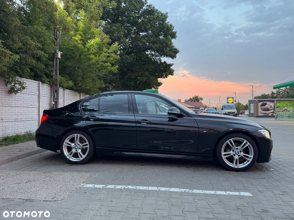 BMW Seria 3 318d - 16
