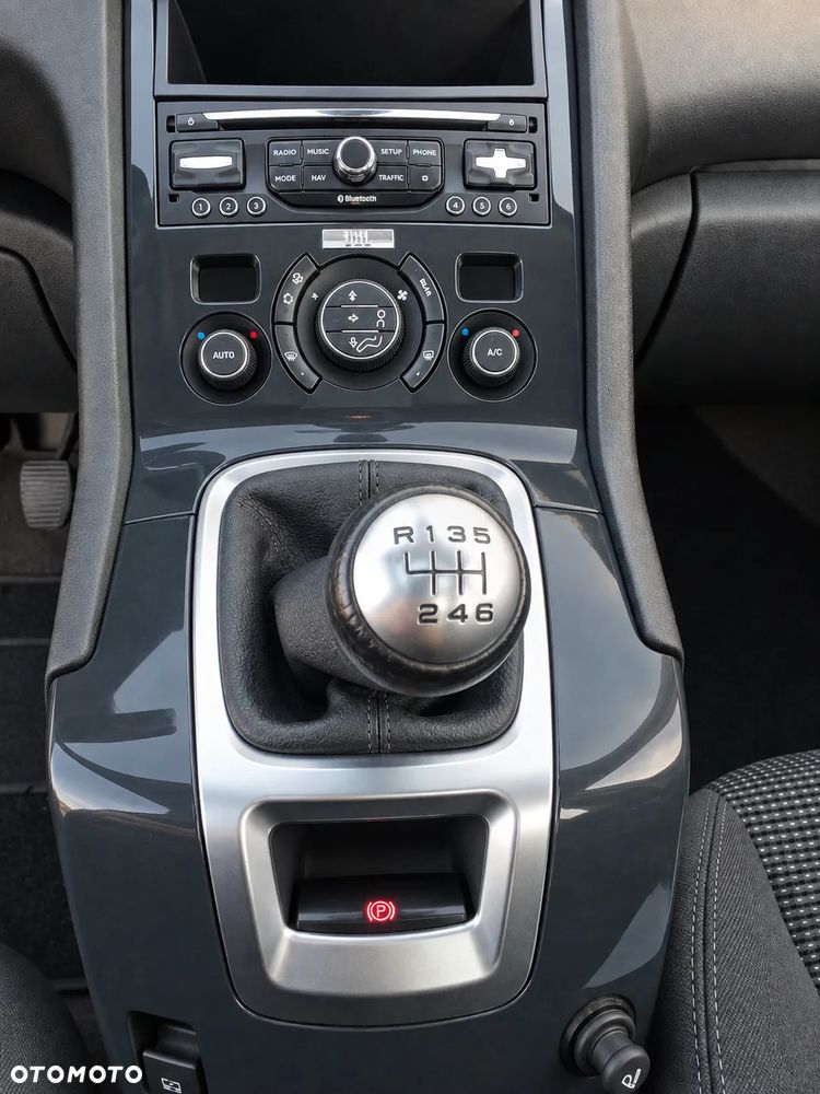 Peugeot 5008 - 4