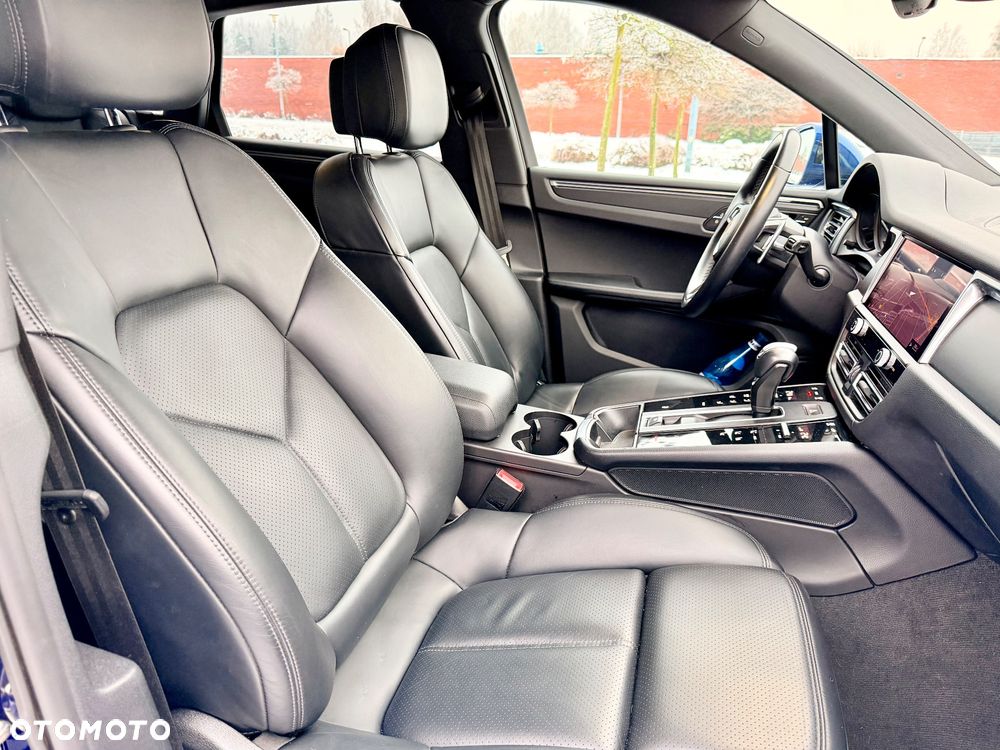 Porsche Macan Standard - 24