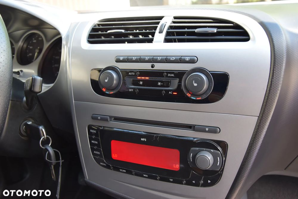 Seat Leon 1.4 TSI Comfort Limited - 25