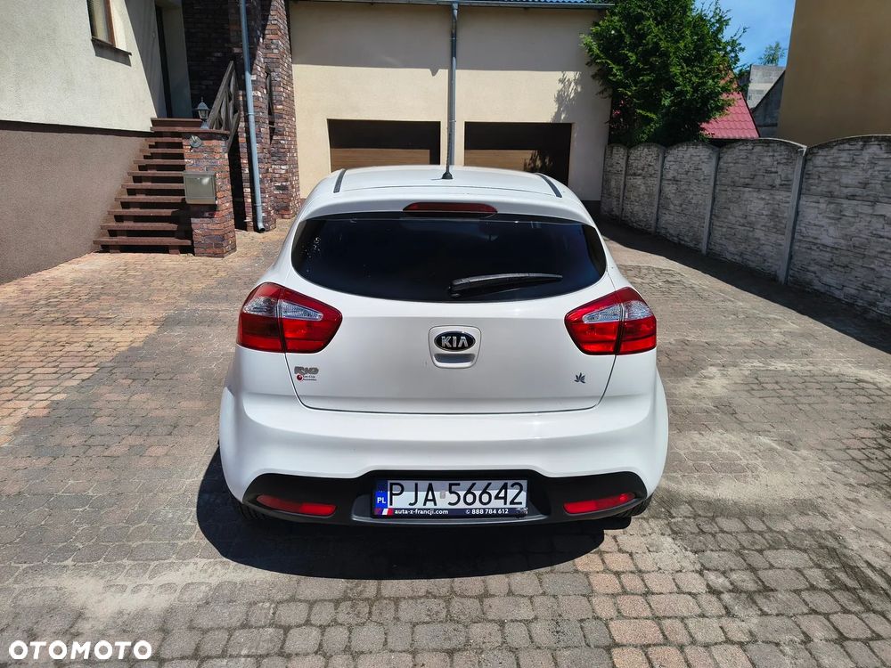 Kia Rio - 6