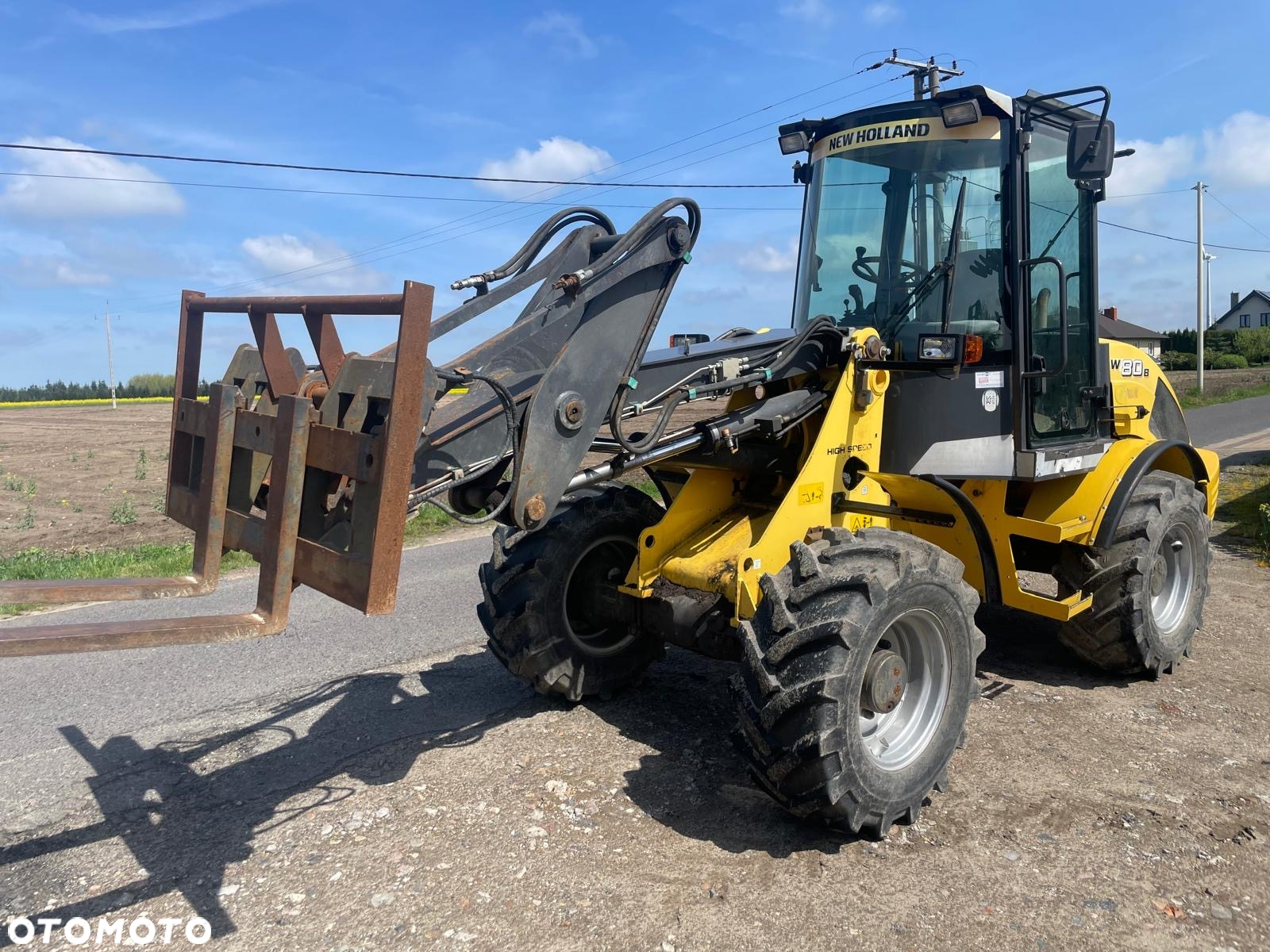 New Holland W80 - 3