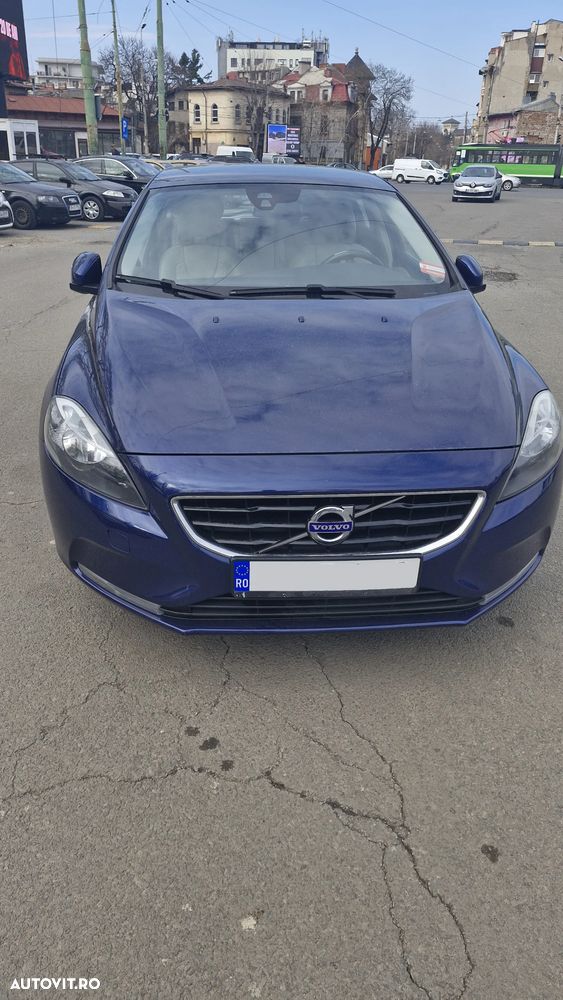Volvo V40 T2 Ocean Race - 4