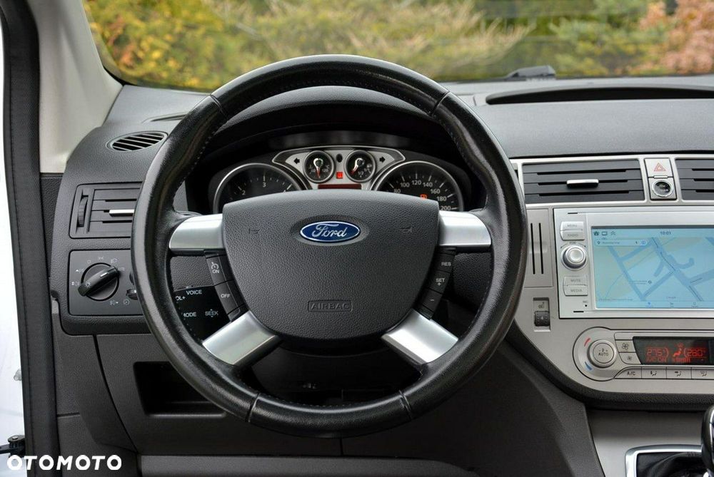 Ford Kuga 2.0 TDCi 4WD Titanium - 24