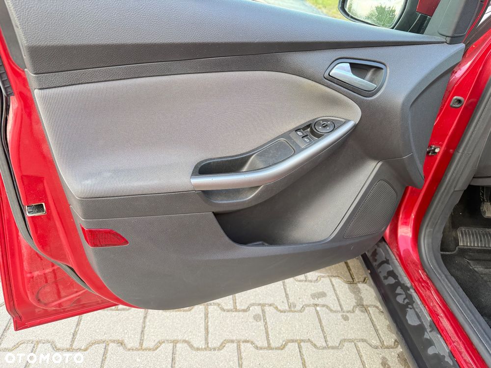 Ford Focus - 30