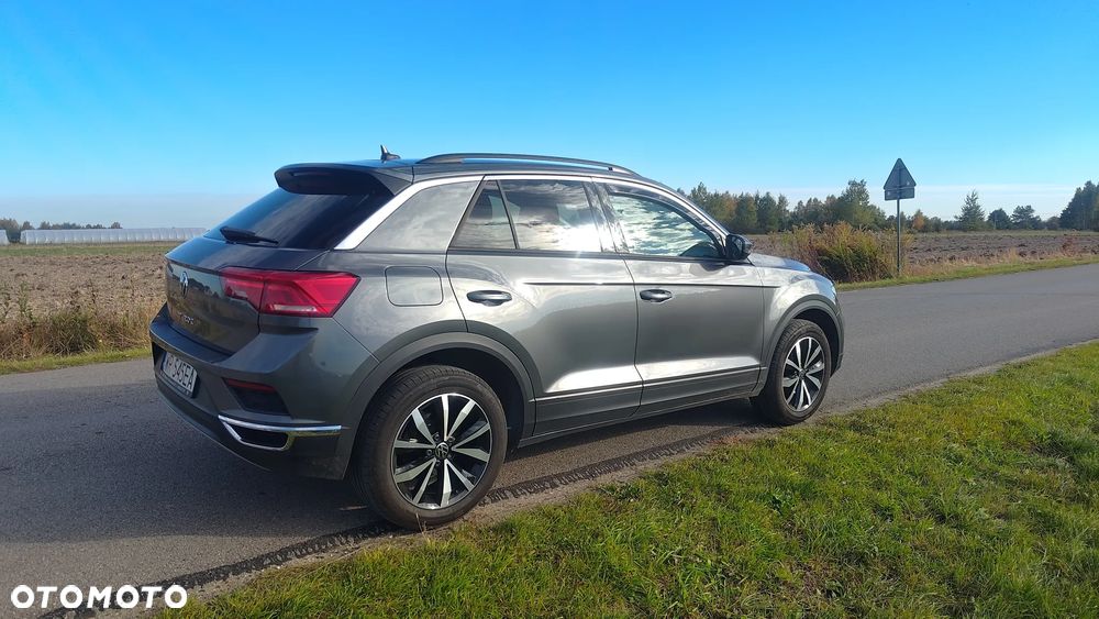 Volkswagen T-Roc 2020 photo 3