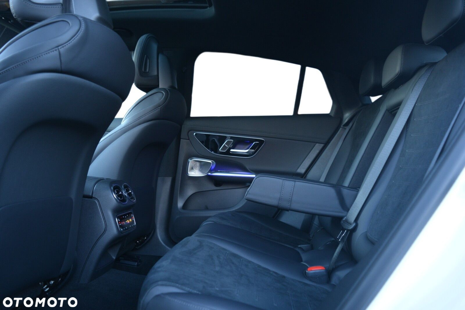Mercedes-Benz GLC - 8